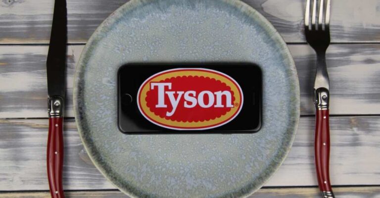Tyson Hires 84K Migrants a Year in Proof That Illegals are Stealing Jobs