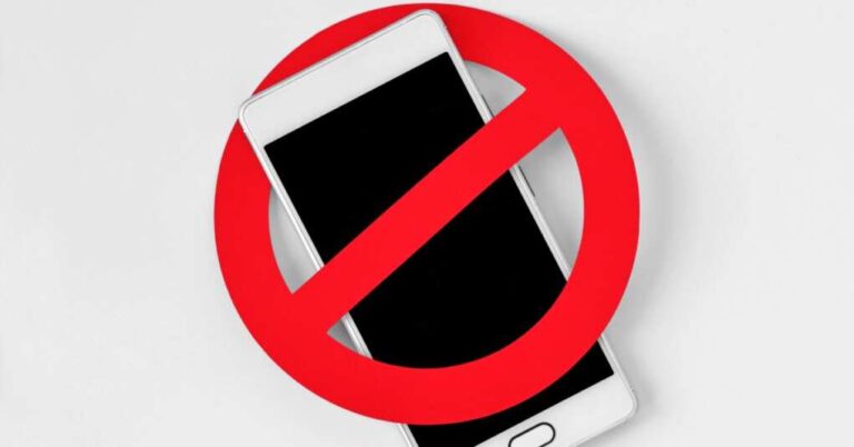 UK Does What the Liberals Would Never Dare; Ban Mobile Phones To Save the Kids UK Does What the Liberals Would Never Dare; Ban Mobile Phones To Save the Kids