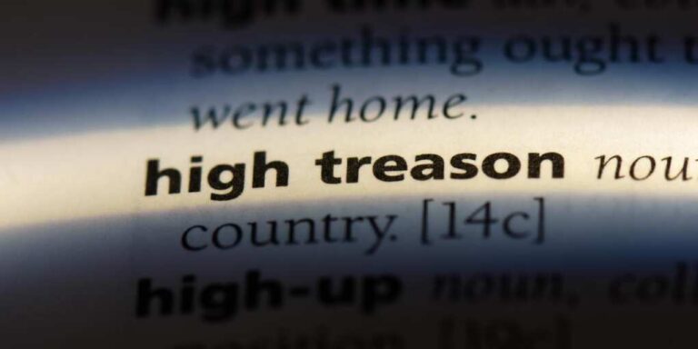 Trump Orders DOJ to Investigate Ex-Officials For Treason Trump Orders DOJ to Investigate Ex-Officials For Treason