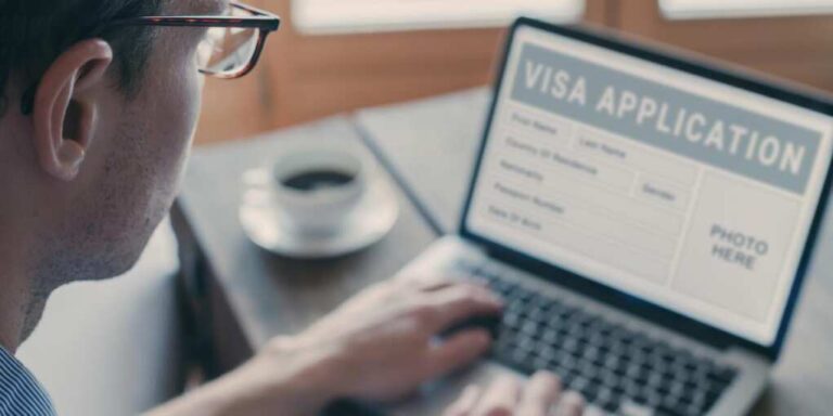 Trump’s EPIC Visa Crackdown SHAKES Woke Colleges Trump’s EPIC Visa Crackdown SHAKES Woke Colleges