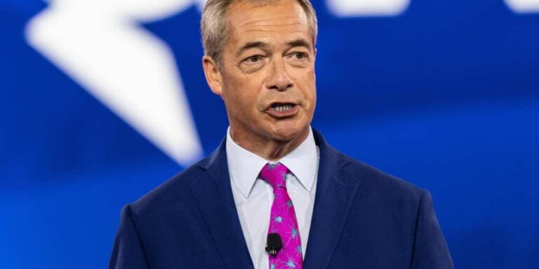 Nigel Farage Issues Blunt Digital ID Warning